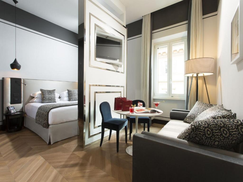 Corso 281 Luxury Suites - Best Hotels Near Pantheon, Rome