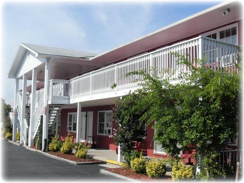 The Burgundy Inn Hotel and Apartments