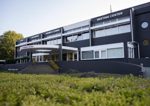 Amrâth Airport Hotel Rotterdam - Best Hotels with Airport Shuttle Service in Netherlands