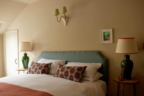 The Queen's Head - Best Hotels in Wiltshire
