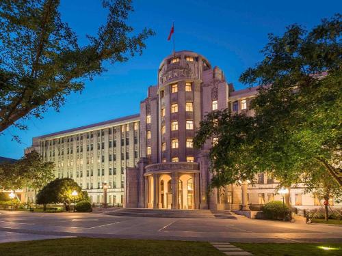 Sofitel Legend People's Grand Hotel Xi'an - Best Parking Hotels in China