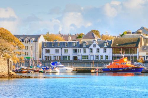 Royal Hotel - Best Hotels in Lewis