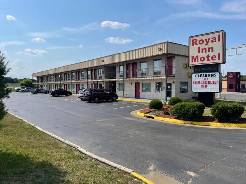 hotels with suites in Fredericksburg
