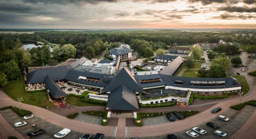 Van der Valk Hotel Gilze-Tilburg - Best Pool Hotels in Netherlands