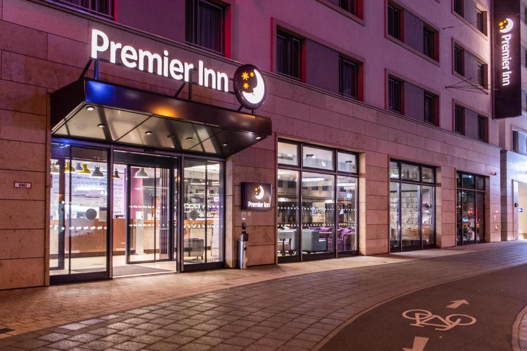 Premier Inn Nürnberg City Centre - Best Spa Hotels in Nuremberg
