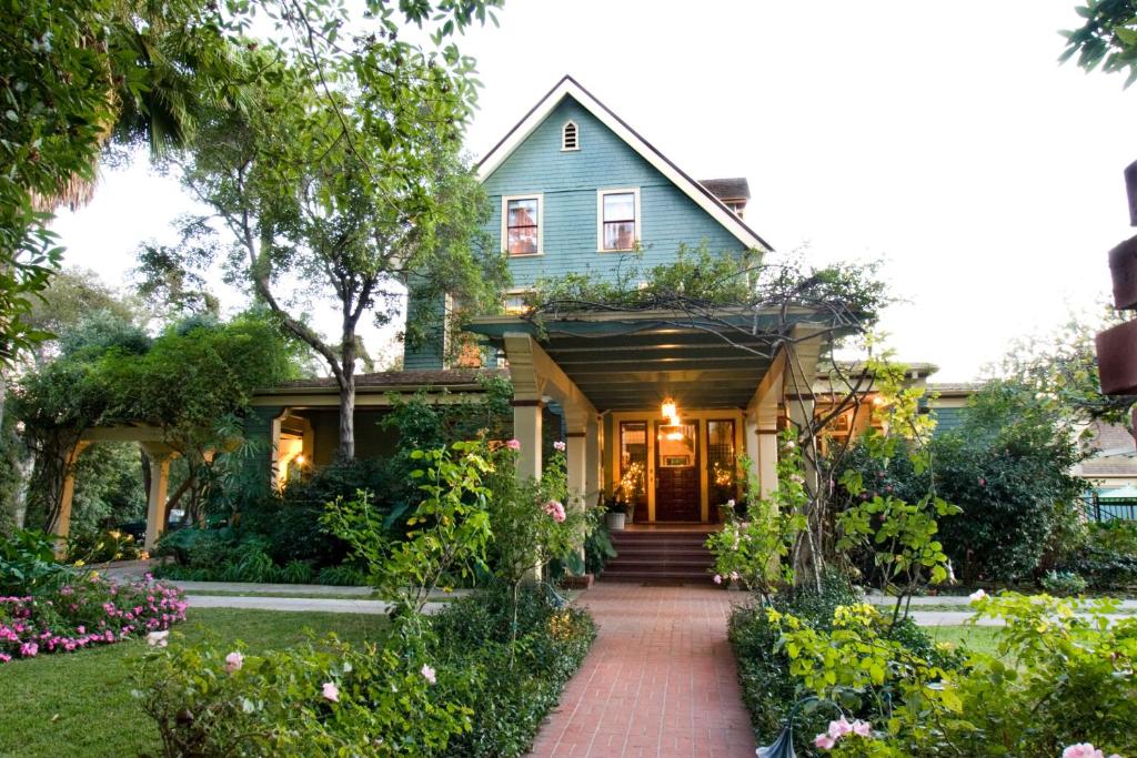 The Bissell House Bed & Breakfast - Best Hotels in Los Angeles for Couples