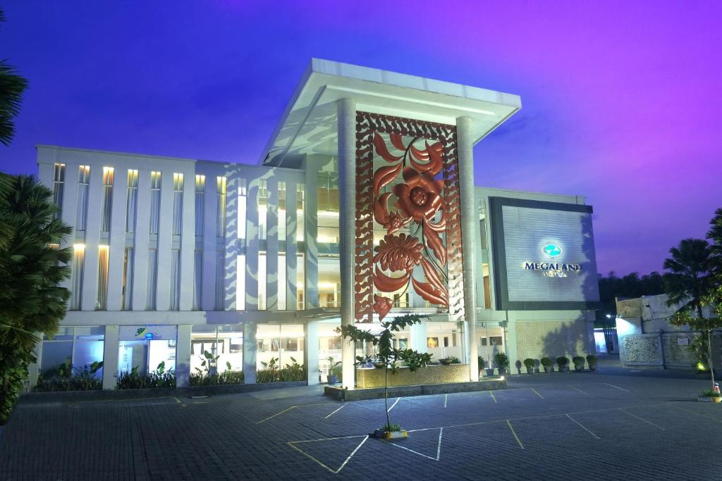 Megaland Hotel Solo - Best Family Hotels in Indonesia