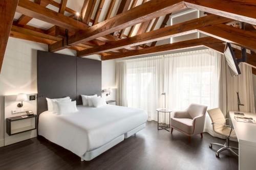 NH Collection Amsterdam Barbizon Palace - Best Spa Hotels in Amsterdam