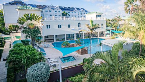 Seven Mile Beach Resort - Best Hotels in Cayman Islands