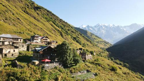 Gaul Gavkhe Hotel