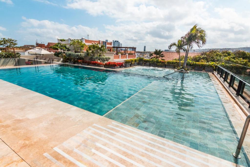 Bastión Luxury Hotel - Hotels with Pools in Cartagena