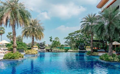 Le Meridien Suvarnabhumi, Bangkok Golf Resort and Spa - Best Golf Hotels in Thailand