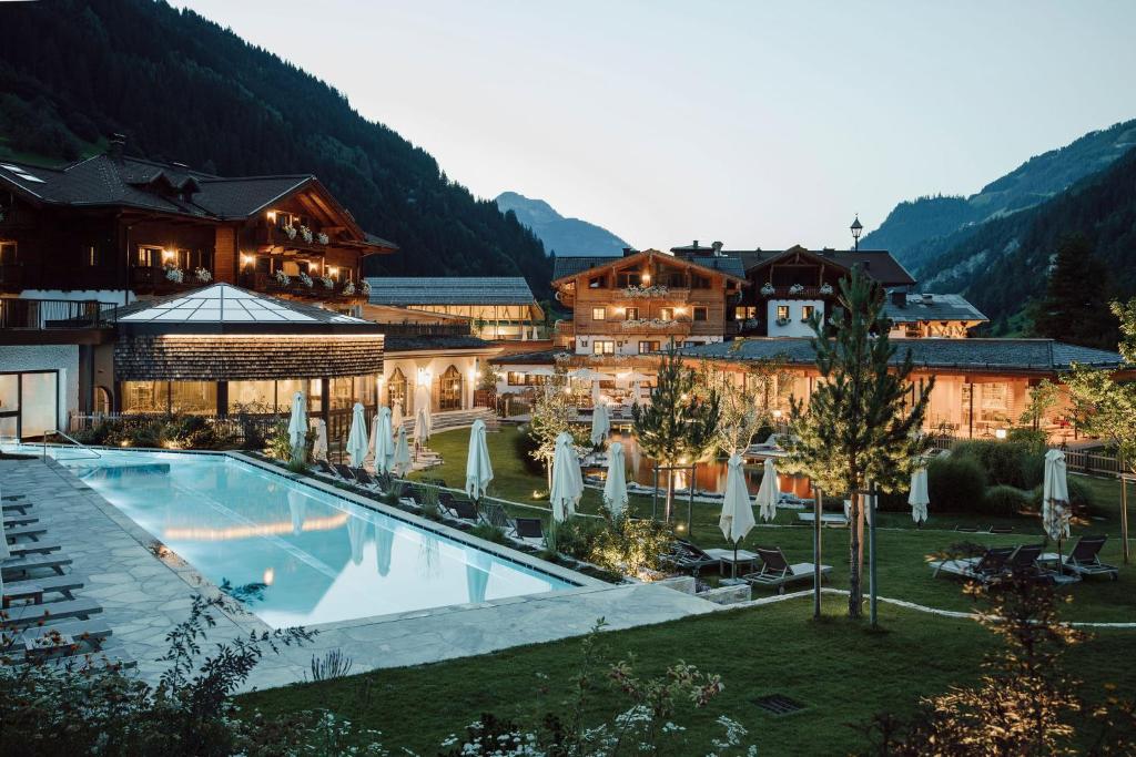 Familien Natur Resort Moar Gut - Best Hotels in Grossarl