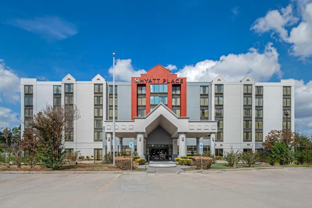 Hyatt Place Houston-North - Best Pool Hotels in Houston, TX