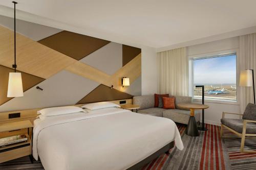 Sheraton Amsterdam Airport Hotel and Conference Center - Best Marriott International Hotels in Netherlands