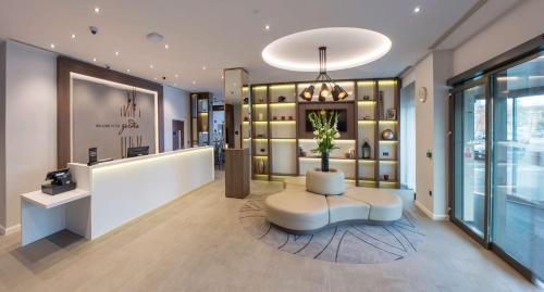 Hilton Garden Inn Manchester Emirates Old Trafford - Best Hilton Garden Inn Hotels in England