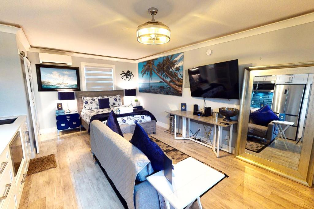 Ocean Jewel Condos Unit 244 - Best Pool Hotels in Daytona Beach, FL