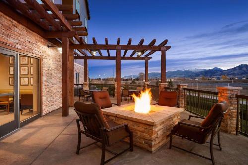 Country Inn & Suites by Radisson, Bozeman, MT - Best Hotels in Bozeman, MT