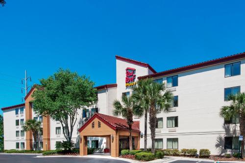 suite hotels in Gainesville