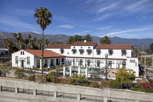 Moxy Santa Barbara - Best Hotels in Santa Barbara