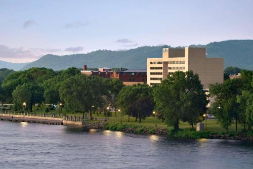 Radisson Hotel La Crosse - Best Radisson Hotel Group in Wisconsin