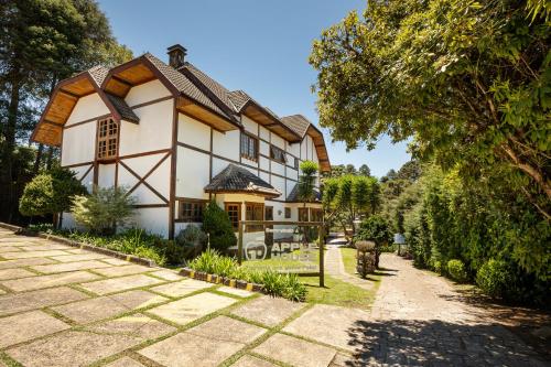 Pousada Apple House Campos do Jordao - Best Hotels in Campos Do Jordao