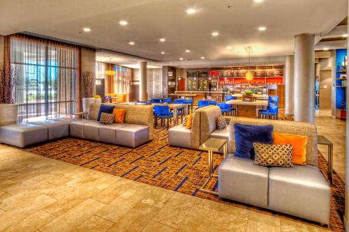 Courtyard by Marriott San Marcos - Best Hotels in San Marcos, TX