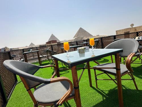 Nefertari Pyramids View Inn