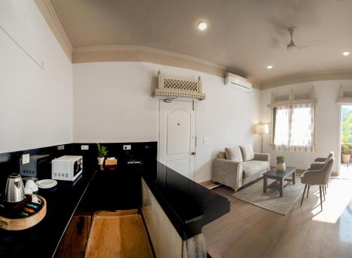 Firebrick Boutique Residences - GARNET HOUSE