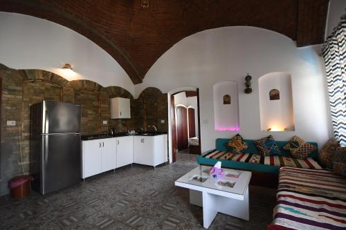 Yasmine Guest House