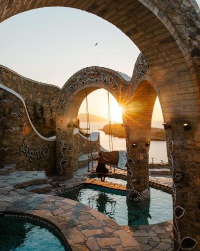 Agalia Luxury Suites - Best Hotels in Ios