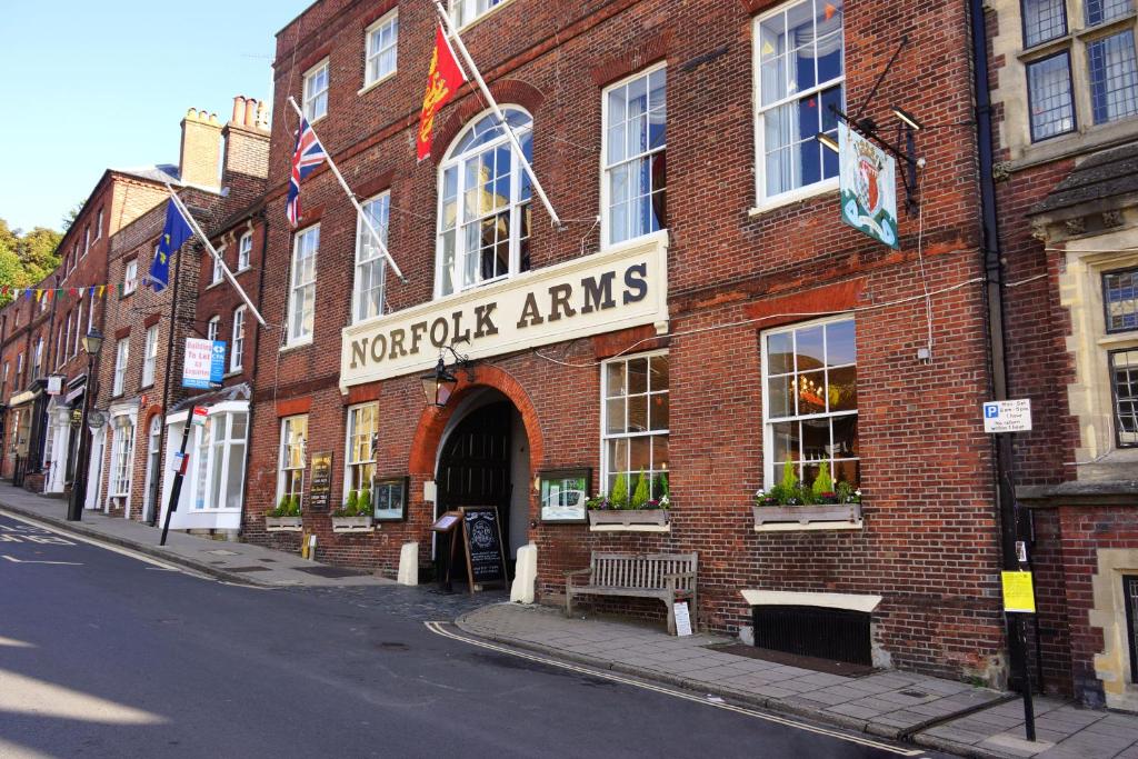 Norfolk Arms Hotel - Best Hotels in Arundel