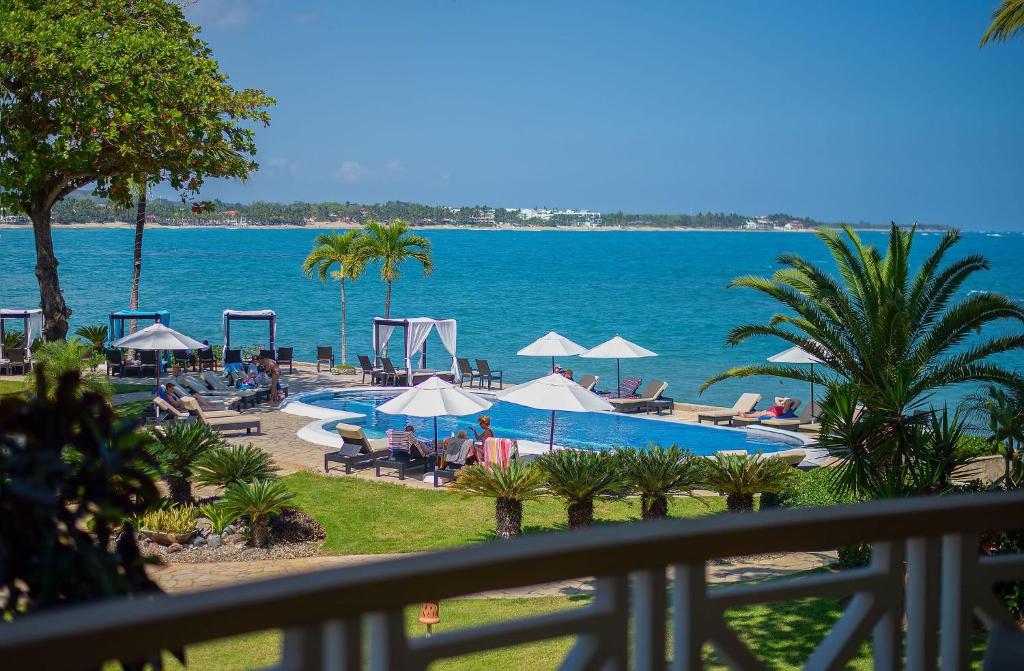 Velero Beach Resort - Best Business Hotels in Puerto Plata