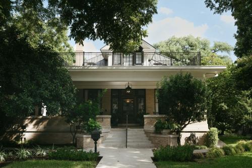 Sophie's Gasthaus - Best Hotels in New Braunfels