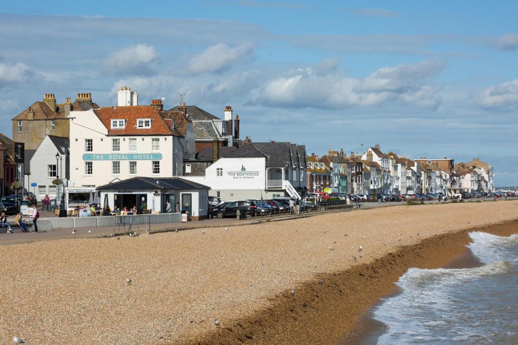 Royal Hotel - Best Hotels in Kent