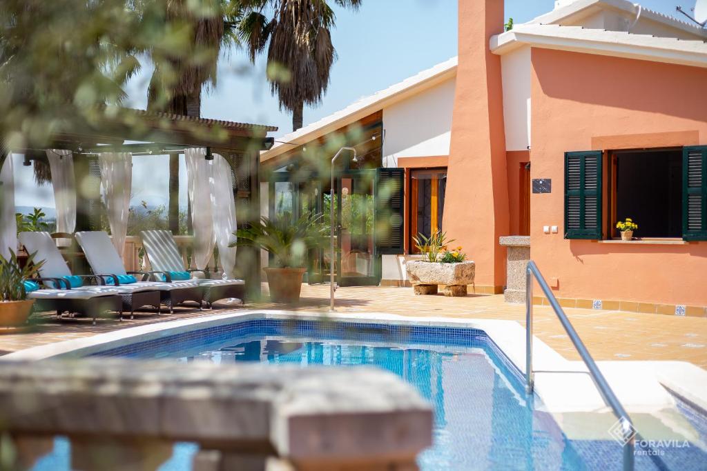 Can Marti - Hotels with Pools in Ibiza