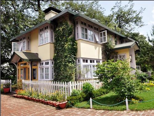 Windamere Hotel - A Colonial Heritage Since 1841 - Best Hotels in West Bengal