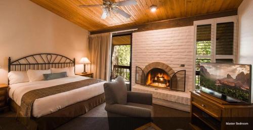 Arroyo Roble Resort at Oak Creek - Best Pool Hotels in Sedona, AZ