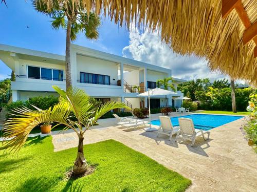 La Curadiña - Encuentro Surf Resort - Best Parking Hotels in Puerto Plata