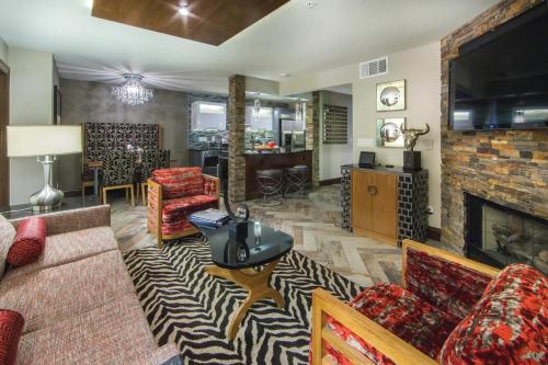 Holiday Inn Club Vacations at Desert Club Resorts