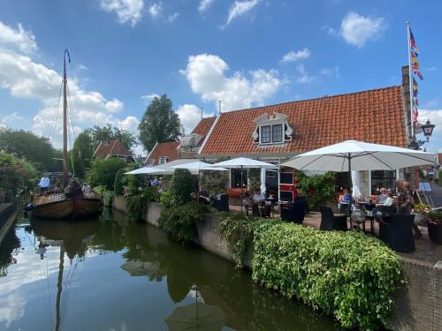 Hotel & Restaurant De Fortuna - Best Hotels with Free Breakfast in Amsterdam