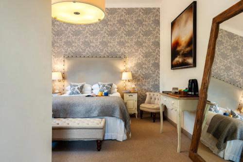 The Tytherleigh Arms - Best Hotels in Devon