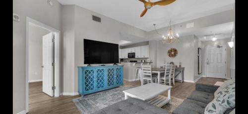 The Palms of Destin-2116 - Best Parking Hotels in Destin, FL