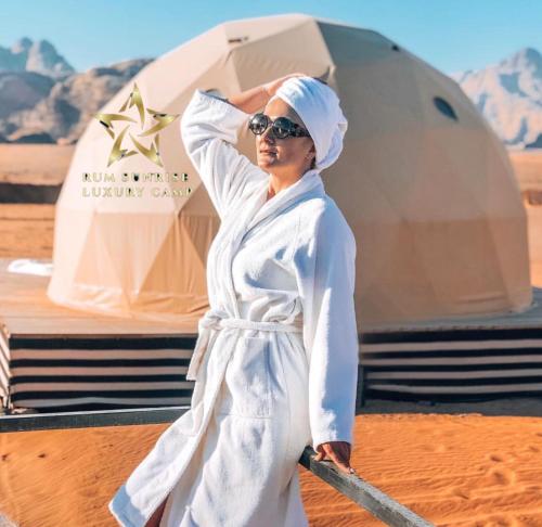 RUM SUNRlSE LUXURY CAMP