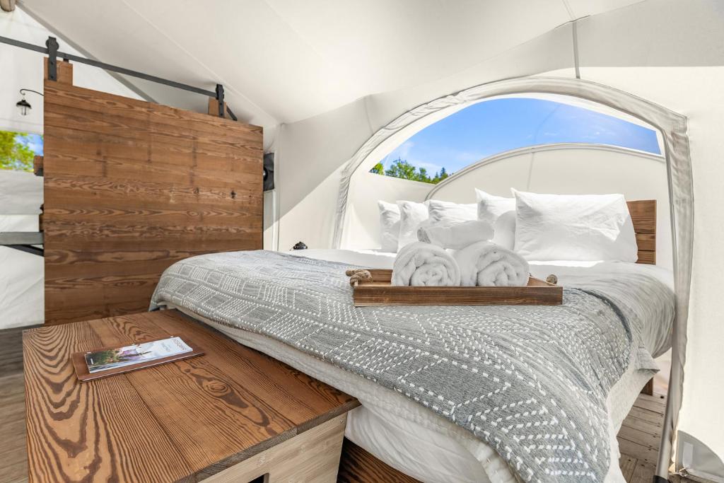 Under Canvas Yosemite - Best Hotels for Yosemite National Park