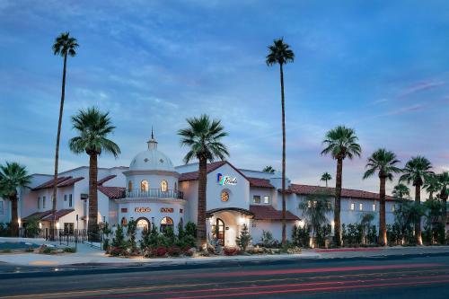 Triada Palm Springs, Autograph Collection - Pet Friendly Hotels Palm Springs