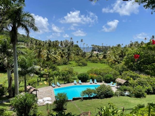 Firefly Estate Bequia - Best Hotels in Mustique
