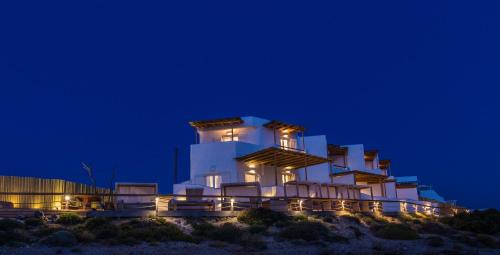 SALT SUITES MILOS - Best Hotels in the Cyclades