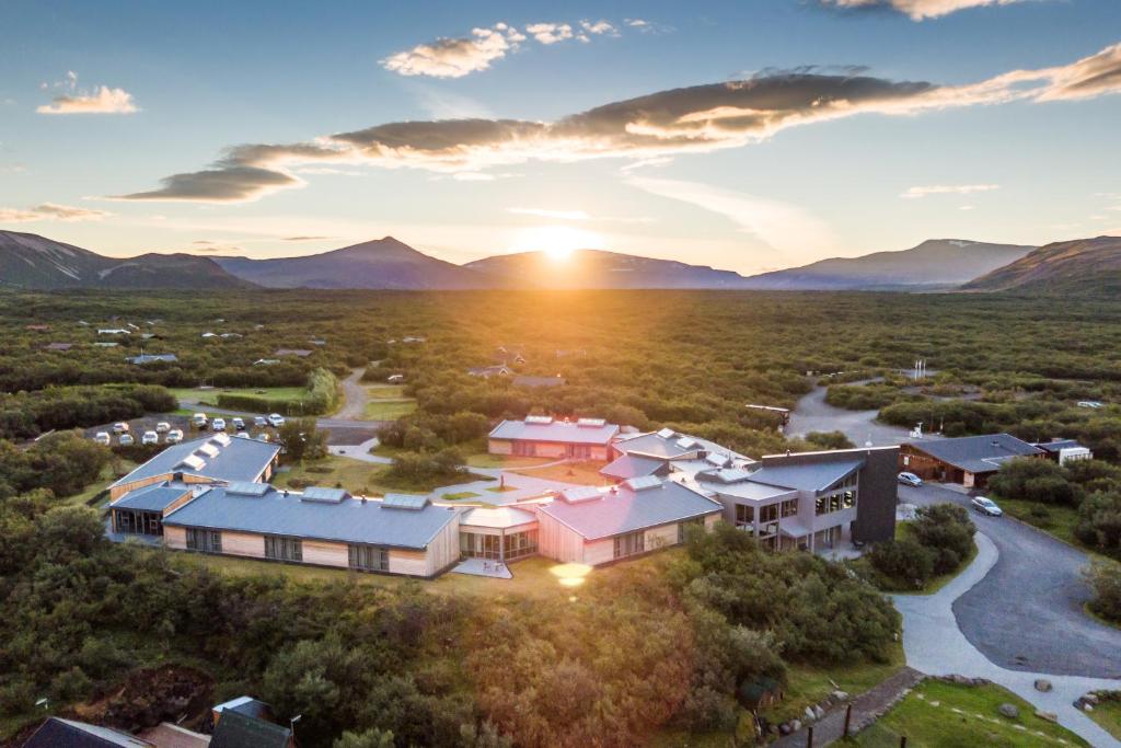 Hótel Húsafell - Iceland Hotels with Hot Tubs