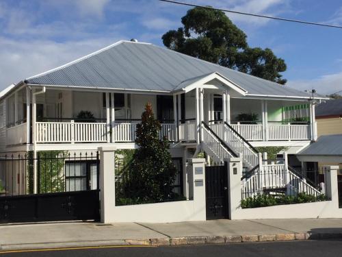 Heal House - Best Hotels in Queensland